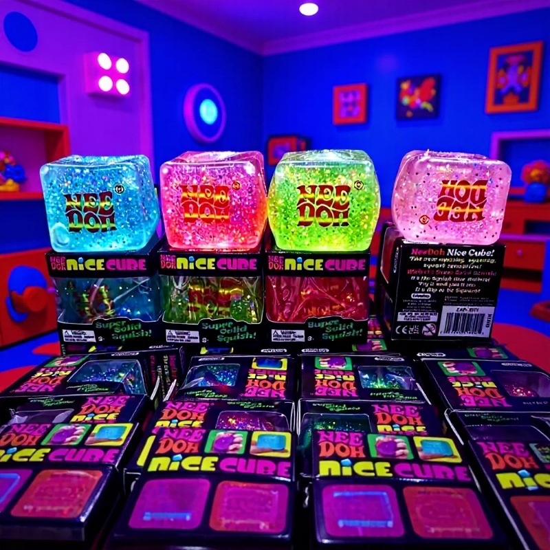 مكعبات ثلج نيدو المضيئة في الظ - مراجعة Fidget Cube Original وسعره